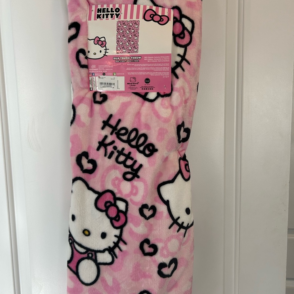 Hello Kitty Leopard Blanket
